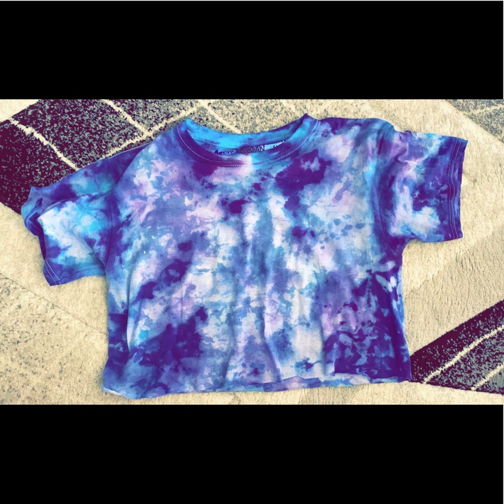 Handmade galaxy tye dye crop top!
